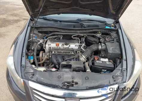 2011 Honda Accord 2.4 Ex-L from USA, damaged, VIN 1HGCP2F86BA044181